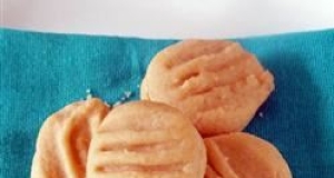 Caramel Cream Sandwich Cookies