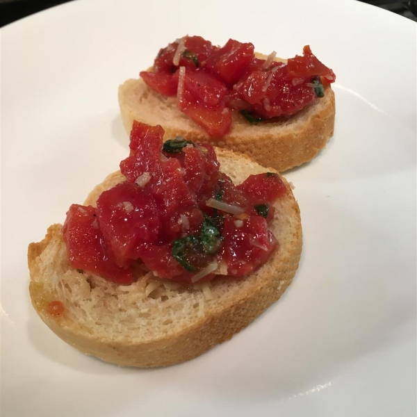 Hunt's® Easy Tomato Bruschetta