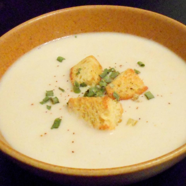 Roasted Garlic Soup