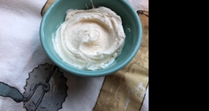 Quick and Easy Vegan Cream Cheese Frosting