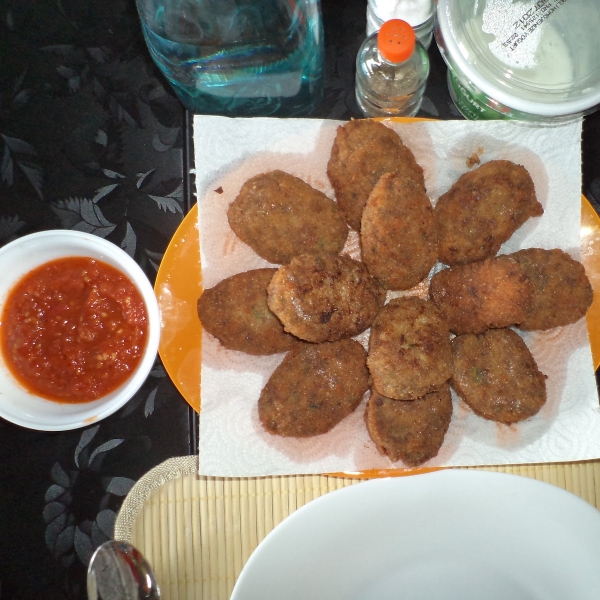 Kadin Buddu Kofta (Turkish Meatballs)