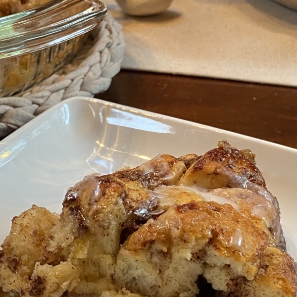 Quick and Easy Cinnamon Roll Casserole