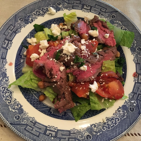 Greek Flank Steak and Veggie Salad