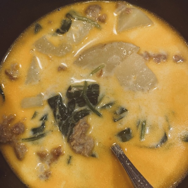 Slow Cooker Zuppa Toscana