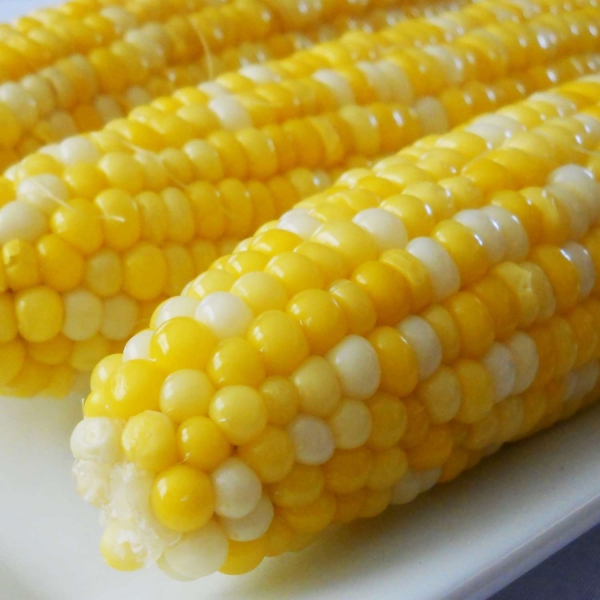 Microwave Corn on the Cob in the Husk