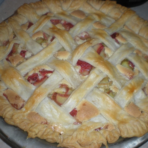 Strawberry Rhubarb Cream Pie