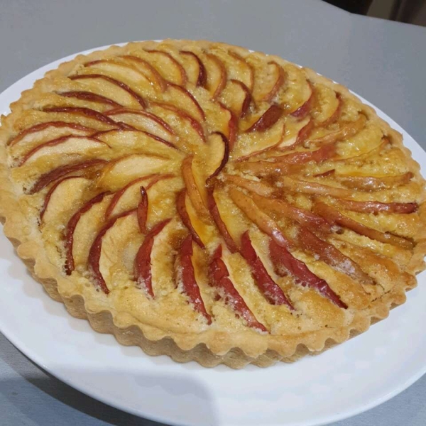 French Apple Tart (Tarte de Pommes a la Normande)