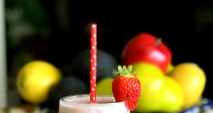 Strawberry-Mint Protein Smoothie