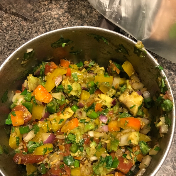 Miki's Jicama (Pico de Gallo Salsa)