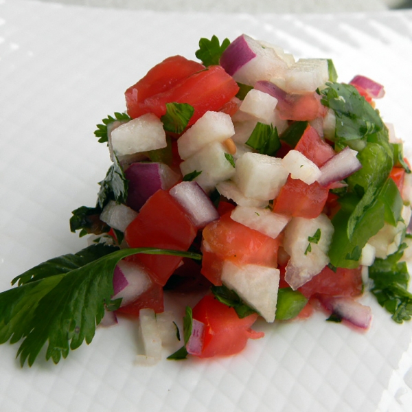 Miki's Jicama (Pico de Gallo Salsa)