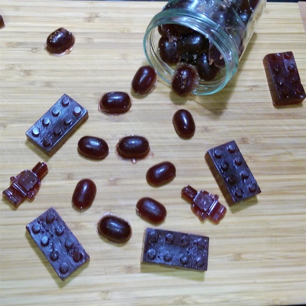 Homemade Elderberry Gummy Vitamins