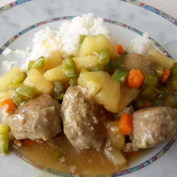 Sweet and Sour Meatballs (Suan T'ien Niu Jou Po Lo La Tzu)