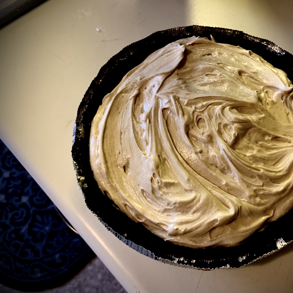 Easy Whipped Peanut Butter Pie