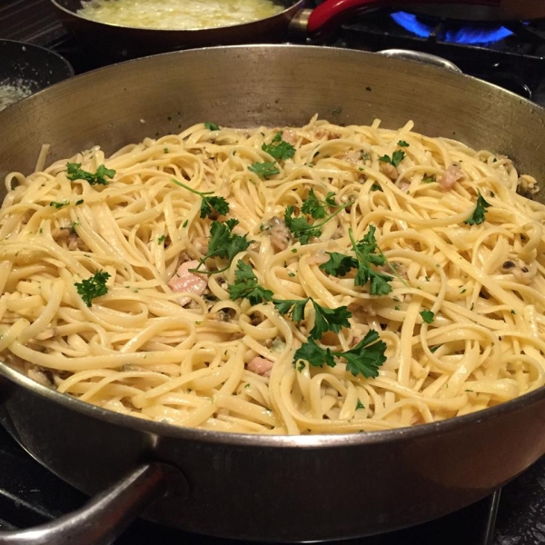 Linguine and Clam Sauce