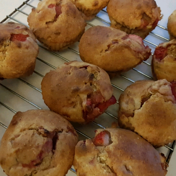 Healthy Strawberry Muffins