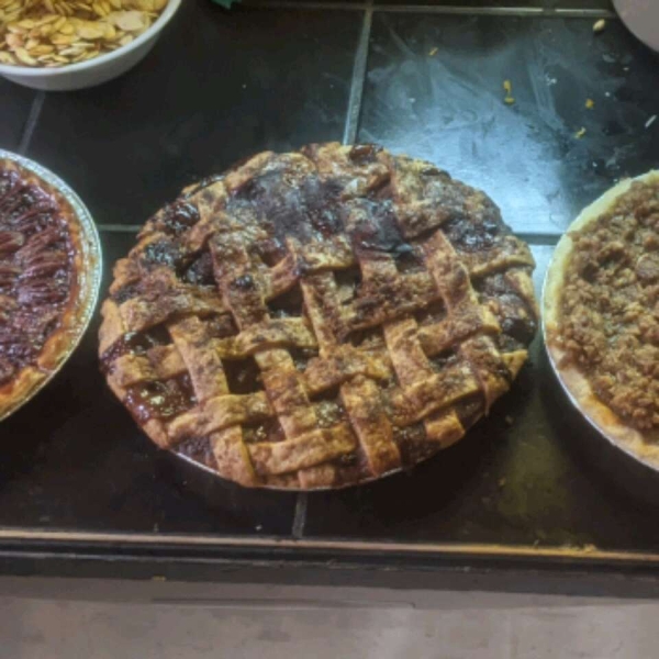 Caramel Apple Cranberry Pie