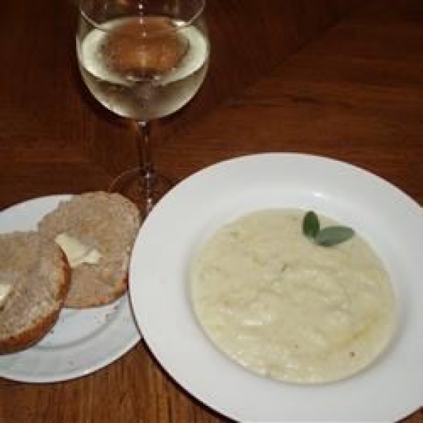 Cream of Cauliflower and Stilton Soup