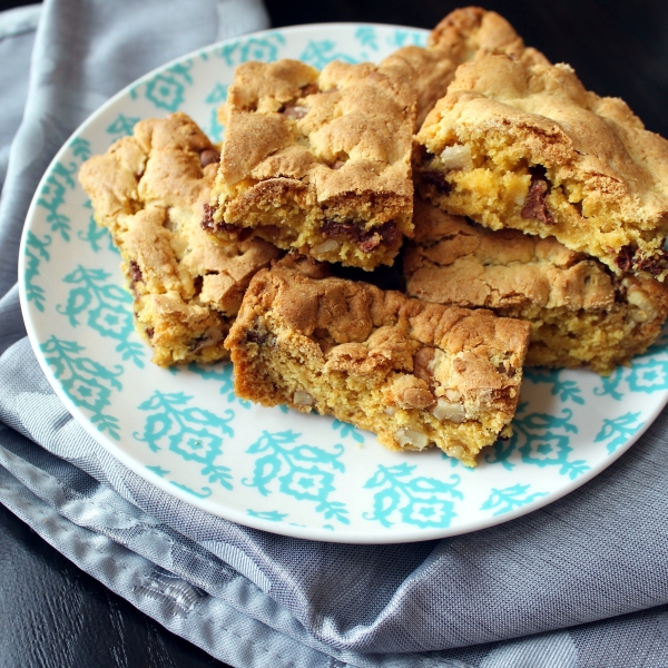 Quick and Easy Chocolate Chip Bars