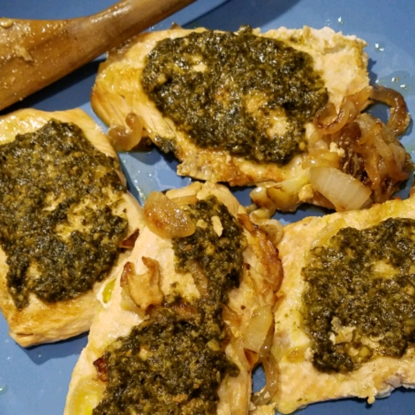 Grilled Salmon With Pesto Crust