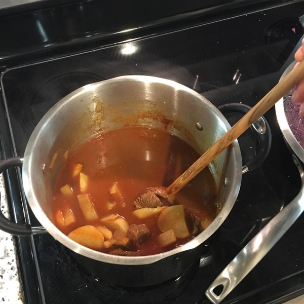 Mama Long's Goulash Soup