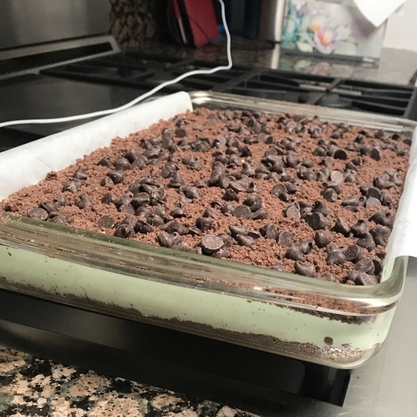 St. Patrick's Chocolate & Mint Cheesecake Bars