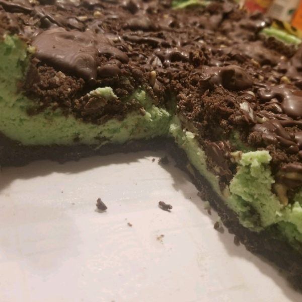 St. Patrick's Chocolate & Mint Cheesecake Bars