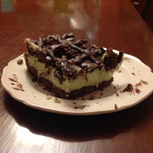 St. Patrick's Chocolate & Mint Cheesecake Bars