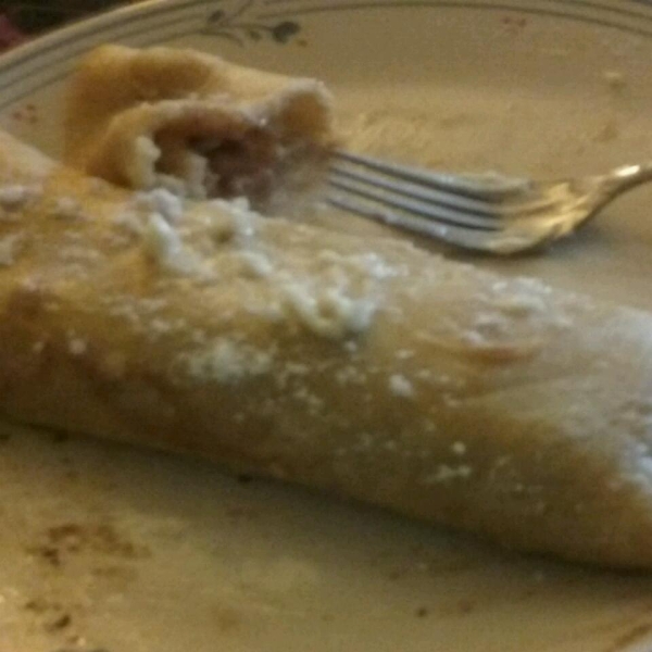 Yummy Apple Cinnamon Crepes