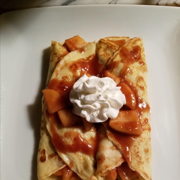 Yummy Apple Cinnamon Crepes