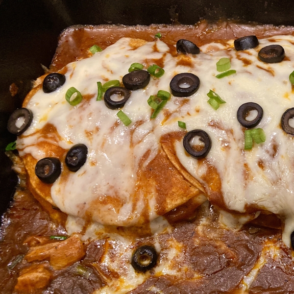 Easy Red Chicken Enchiladas