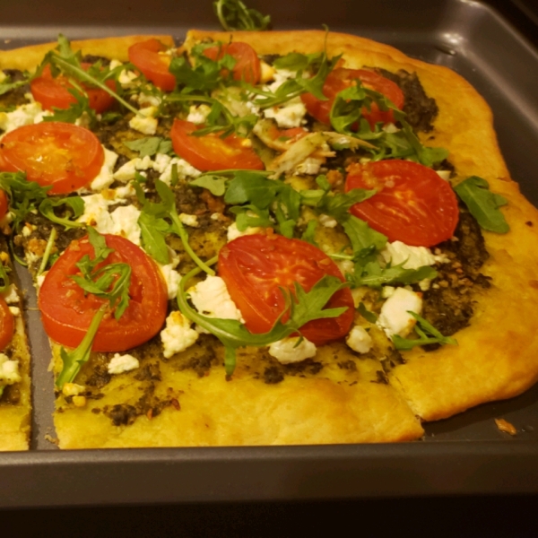 Goat Cheese Arugula Pizza - No Red Sauce!