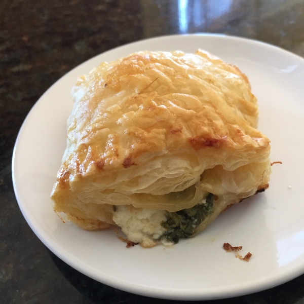 Salmon en Croute with Watercress