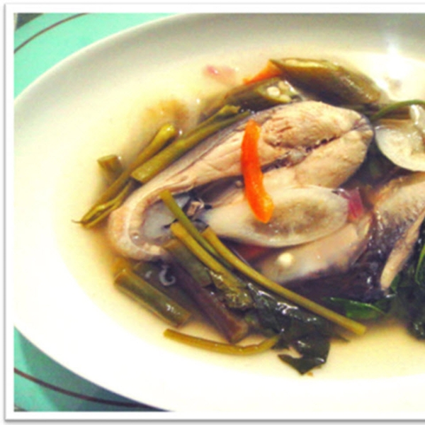 Sinigang na Bangus (Filipino Milkfish in Tamarind Broth)
