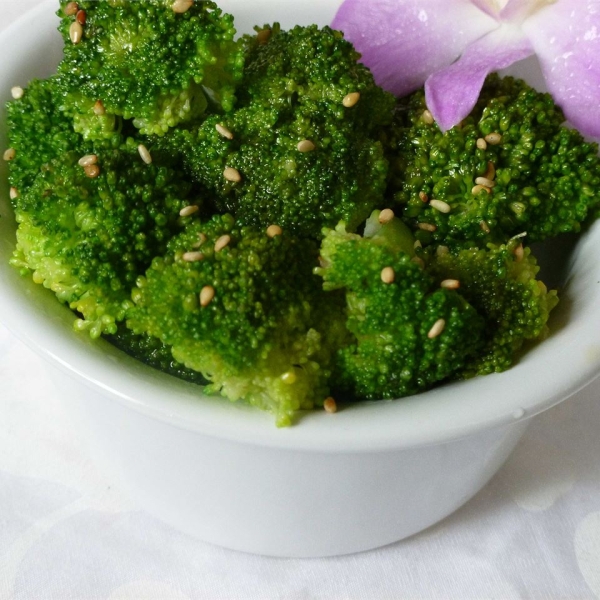 Sesame Broccoli Salad