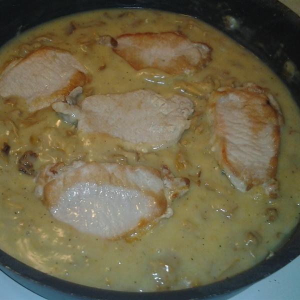 Pork Rib in Chanterelle Mushroom Gravy