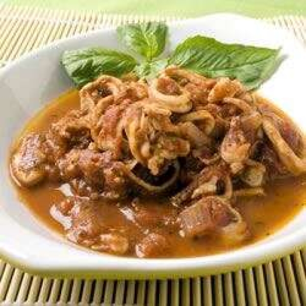 Calamari in Red Wine and Tomato Sauce