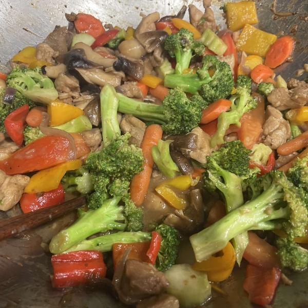 Chicken and Chinese Vegetable Stir-Fry