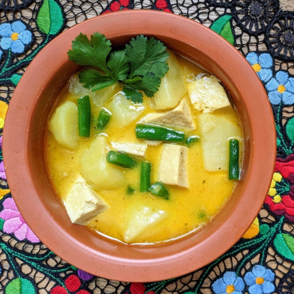 Thai-Inspired Vegan Coconut Curry