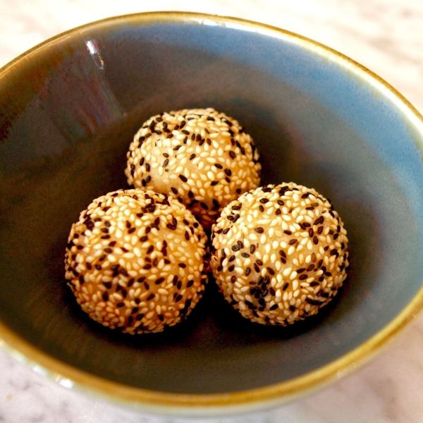 Golden Sesame Balls