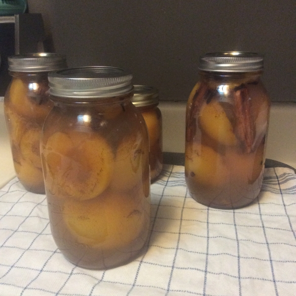 Delicious Pickled Peaches