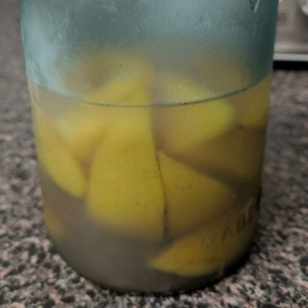 Delicious Pickled Peaches