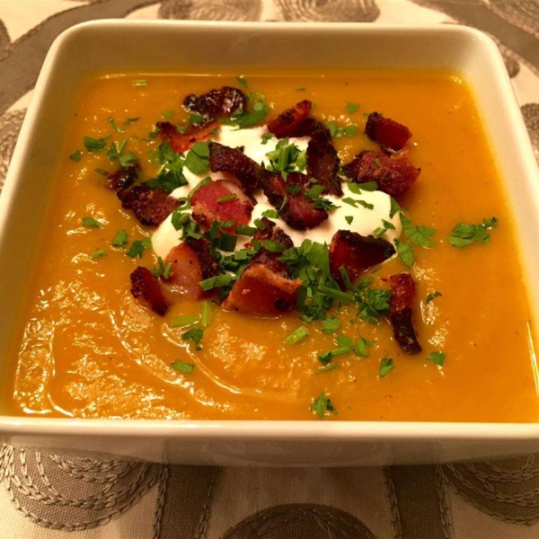 Roasted Butternut Squash Soup with Apples and Bacon