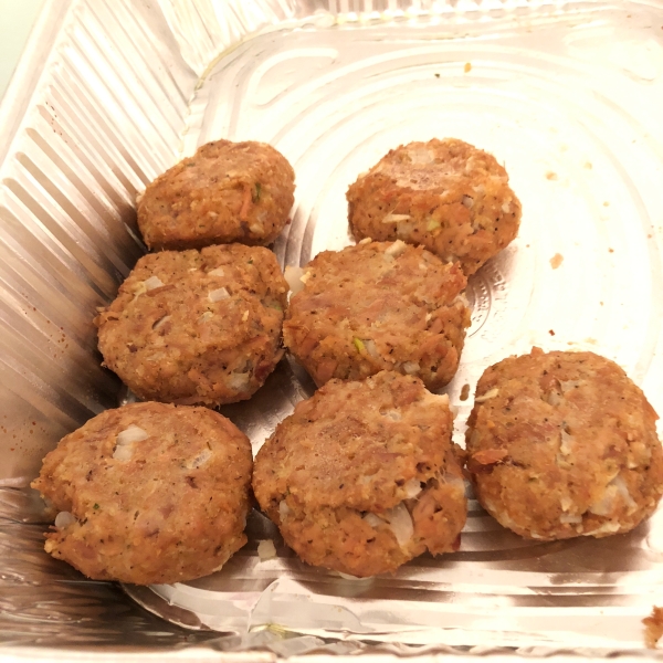 Quick and Savory Tuna Burgers