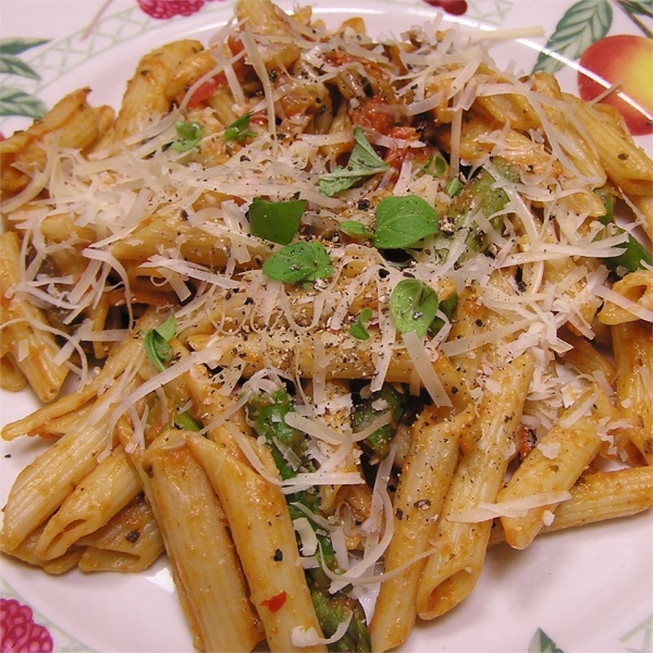 Penne with Asparagus and Mushrooms