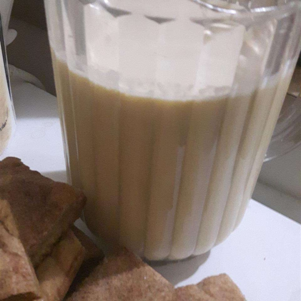 Trinidad's Ponche-de-Creme (Punch with Cream)