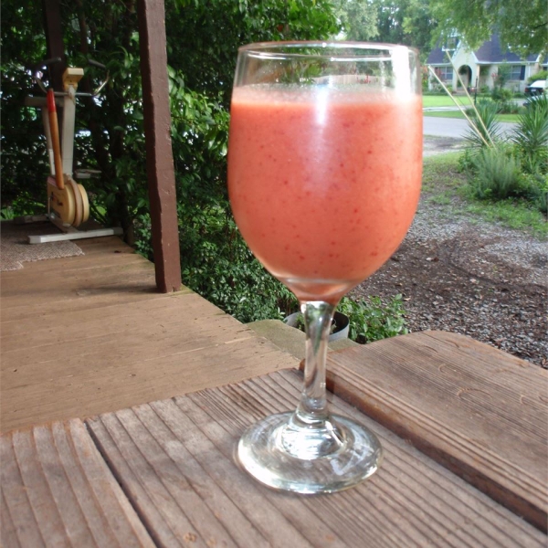Cabbage, Peach, and Carrot Smoothie