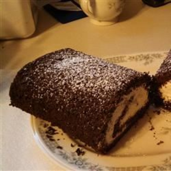 Chocolate-Banana Cake Roll