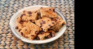 Oatmeal Chocolate Chip Snack Bars