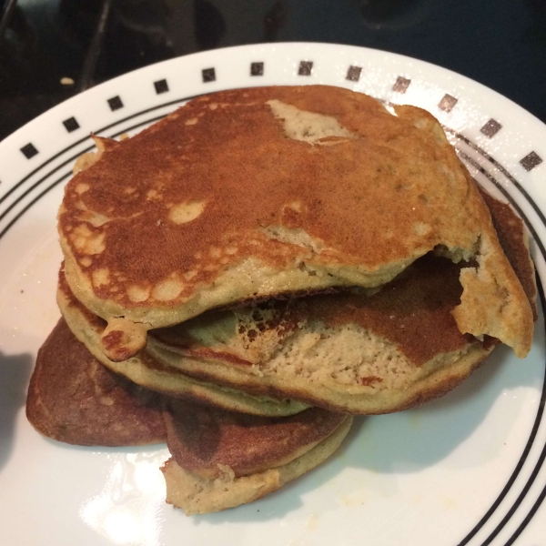 Amazing Almond Flour Pancakes (Gluten-Free and Paleo-Friendly)
