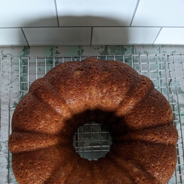 Banana-Nut Buttermilk Bundt® Cake